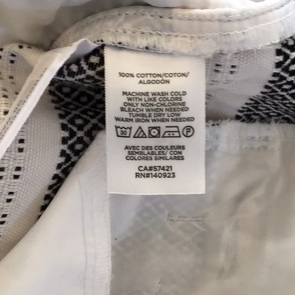 Ann Taylor LOFT The Riviera short diamond printed shorts - Picture 6 of 6